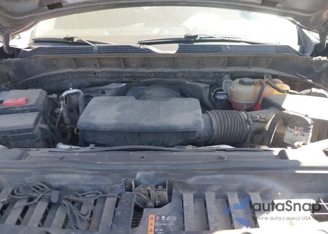 2021 Chevrolet Silverado 1500 4Wd Short Bed Custom Trail Boss z USA, uszkodzony, nr VIN 1GCPYCEF3MZ246533